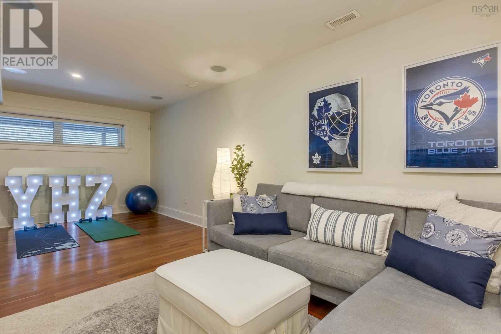 Property 33 of 51 of 825 Shore Drive