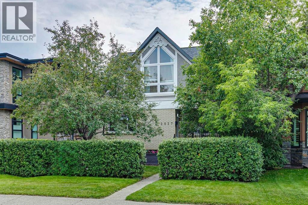2027 4 Avenue NW, West Hillhurst, Calgary photo 1