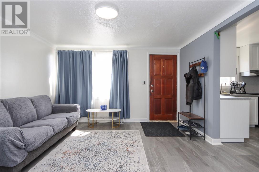 17 Landsend Street - Image 5