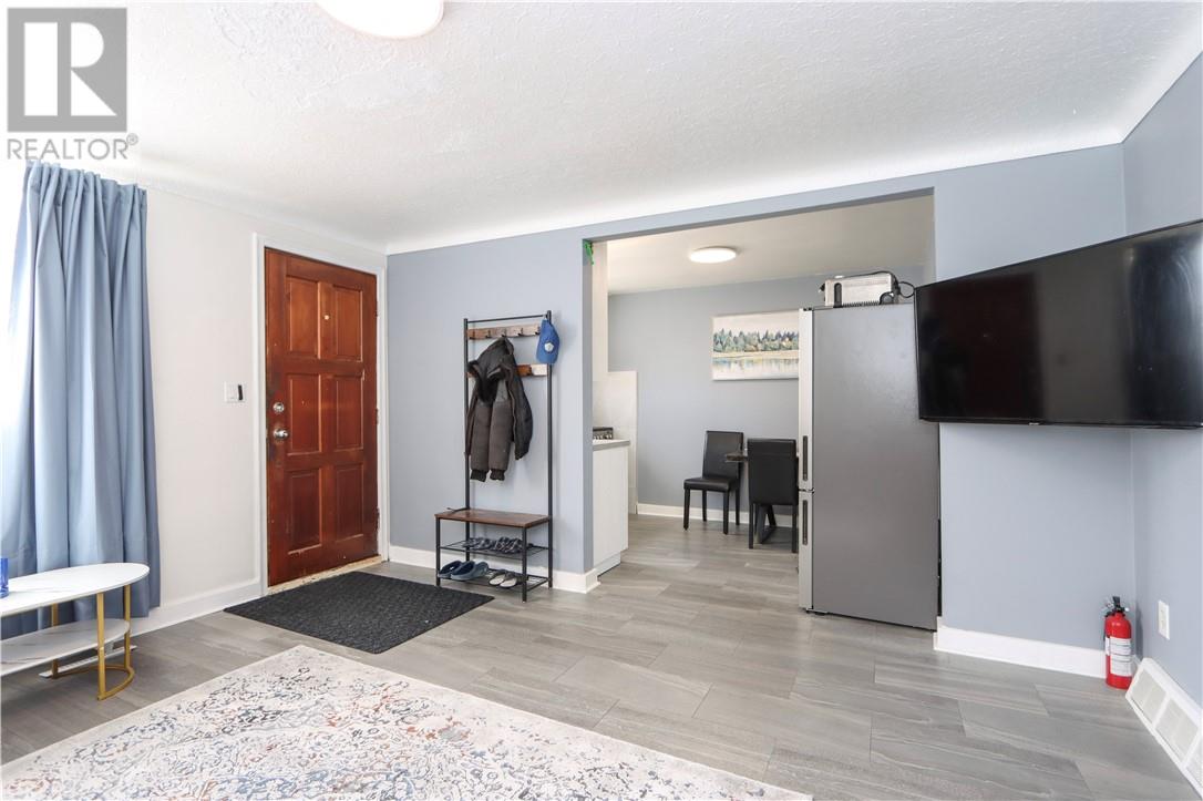 17 Landsend Street - Image 6