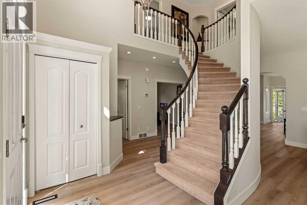 12 Mt Norquay Gate SE, McKenzie Lake, Calgary photo 3