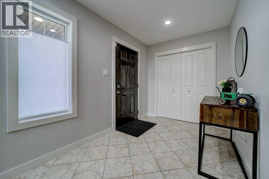 193 Mt Sundance Crescent W - 2