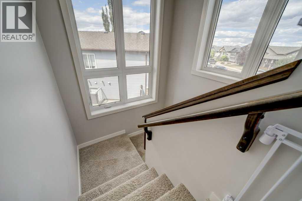 193 Mt Sundance Crescent W - 15