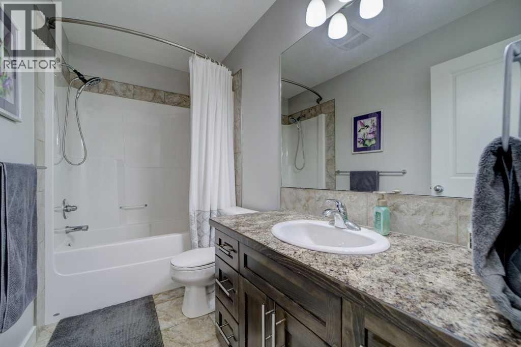 193 Mt Sundance Crescent W - 16