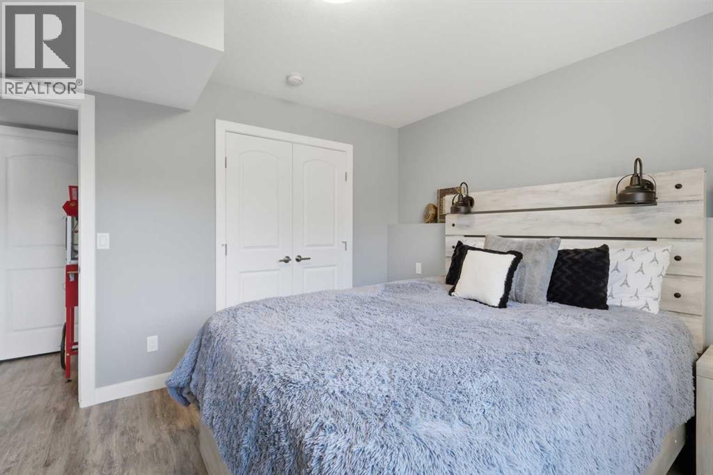 Listing photo – 58 Village Crescent, Red Deer