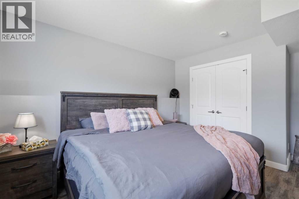 Listing photo – 58 Village Crescent, Red Deer