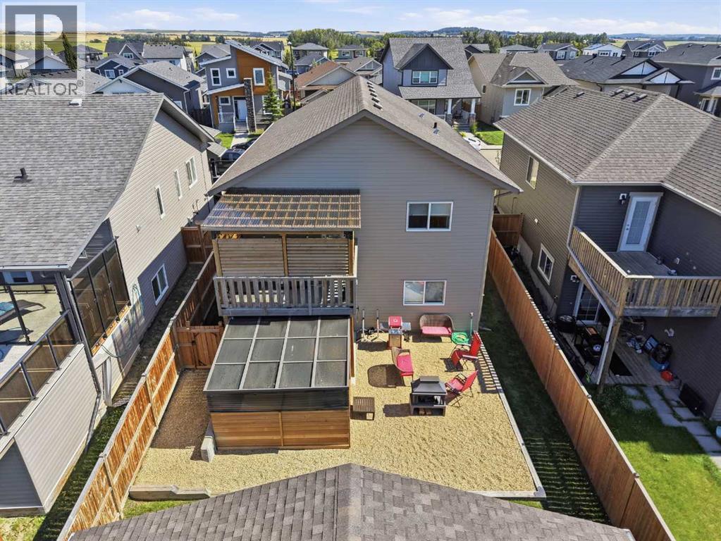 Listing photo – 58 Village Crescent, Red Deer