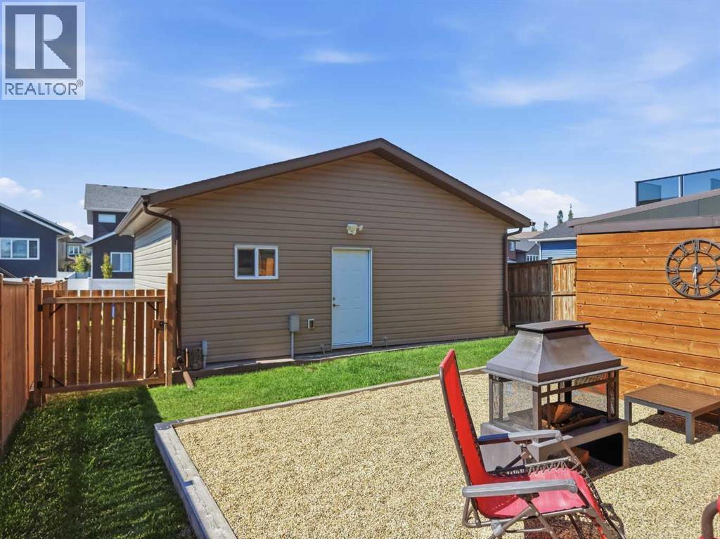 Listing photo – 58 Village Crescent, Red Deer