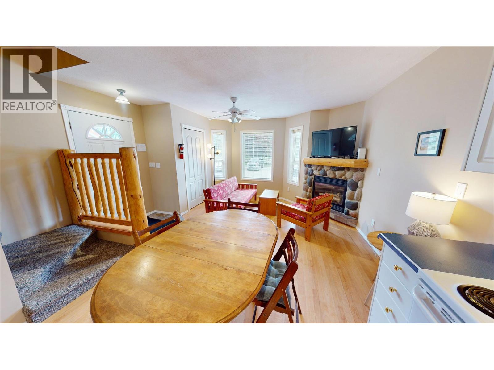 #426 400 Riverside Way - 10