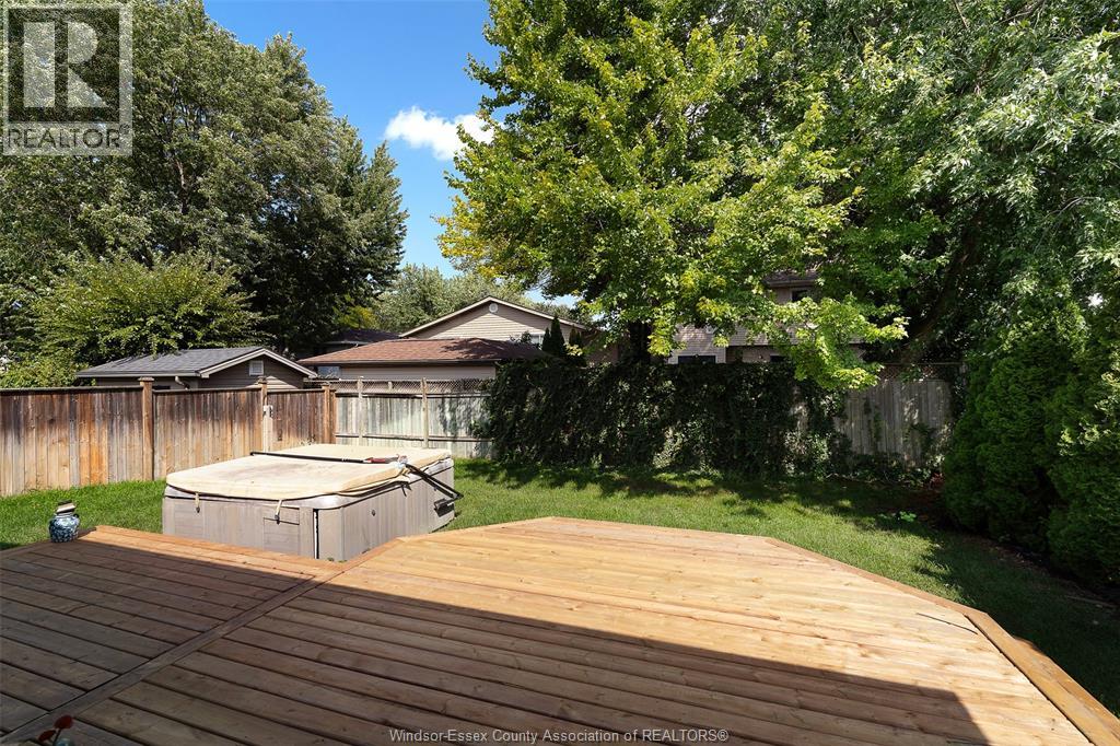 11892 Boulder CRESCENT - Image 22