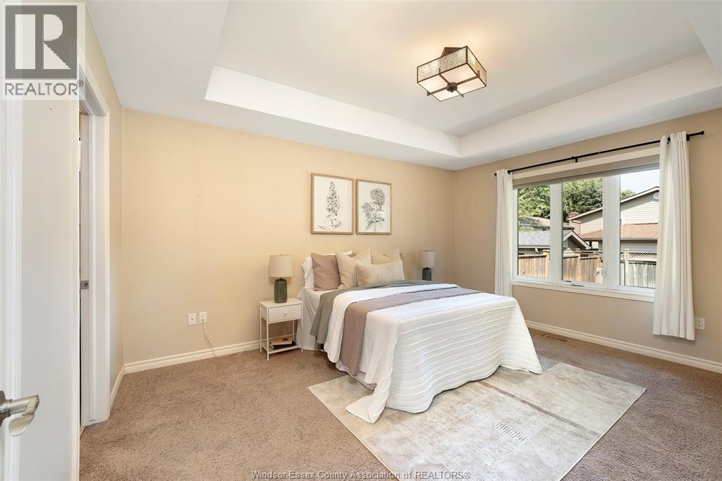11892 Boulder CRESCENT - Image 12