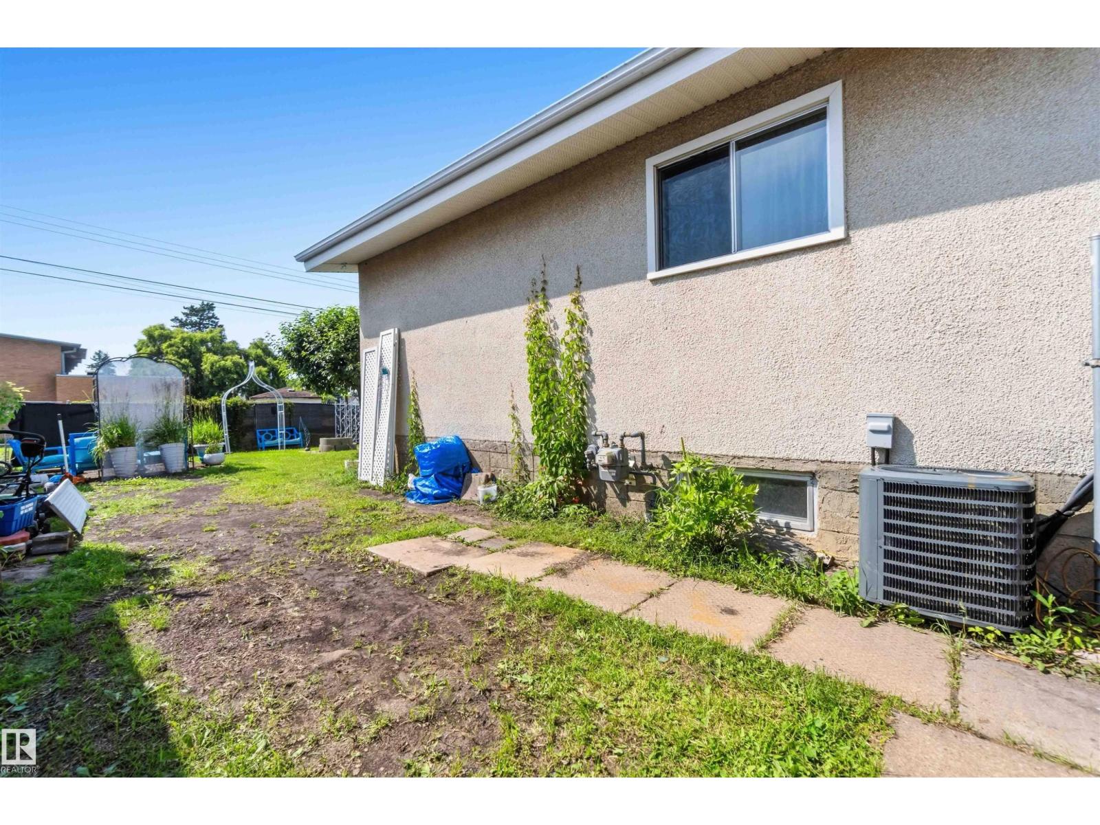 13408 67 ST NW - 37