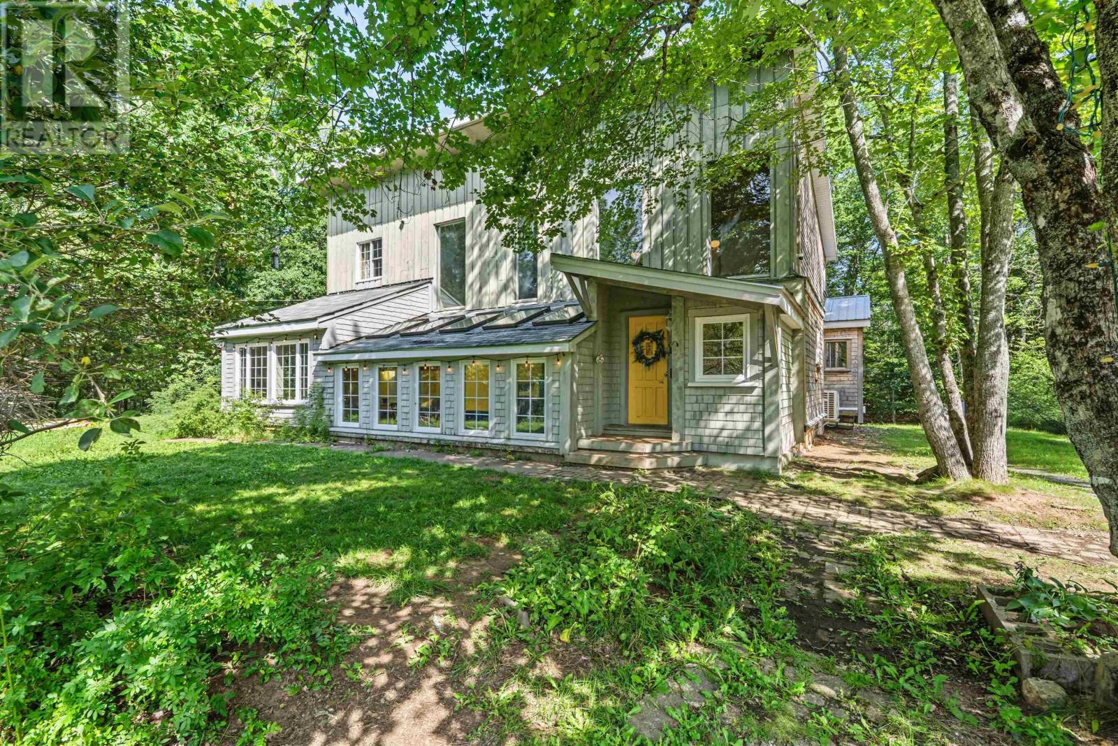 Property photo of 1295 Bog Road