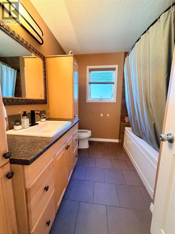11 Lakhota Crescent W - Image 6