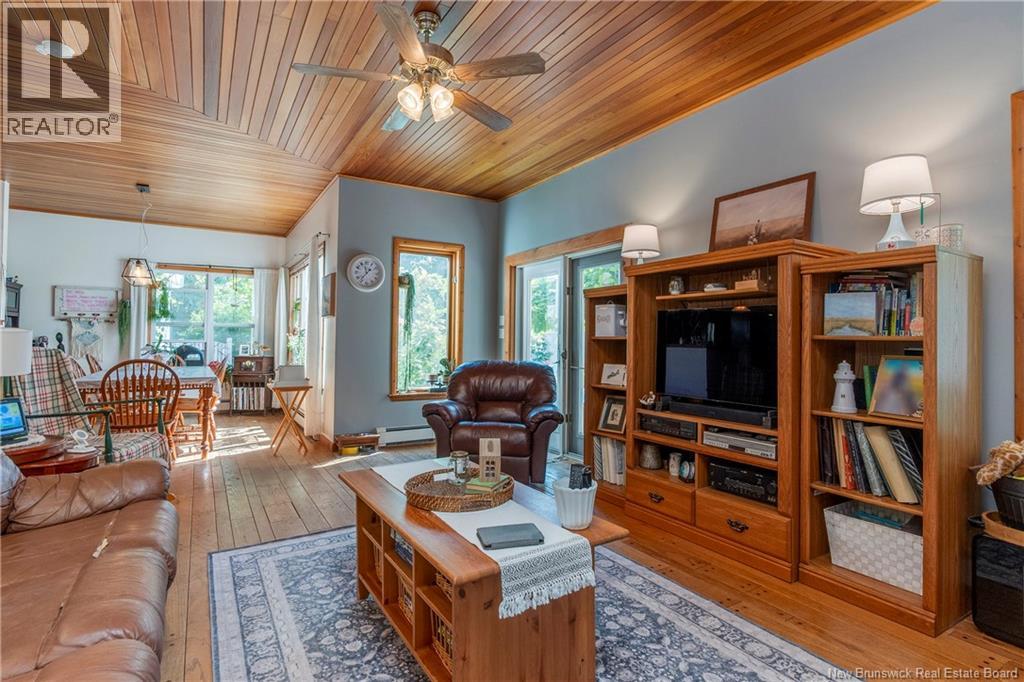 8 Gordon Street - Image 7