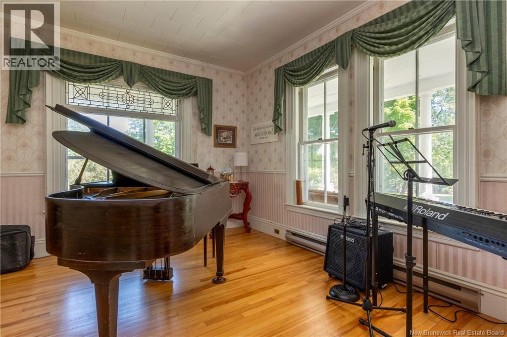 8 Gordon Street - Image 14