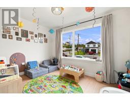174 Lanark Drive thumbnail 3