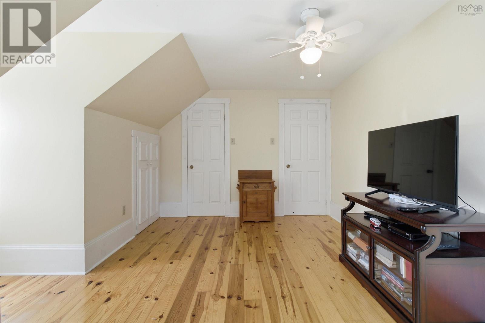 Property 25 of 41 of 50 Eaglewood Drive