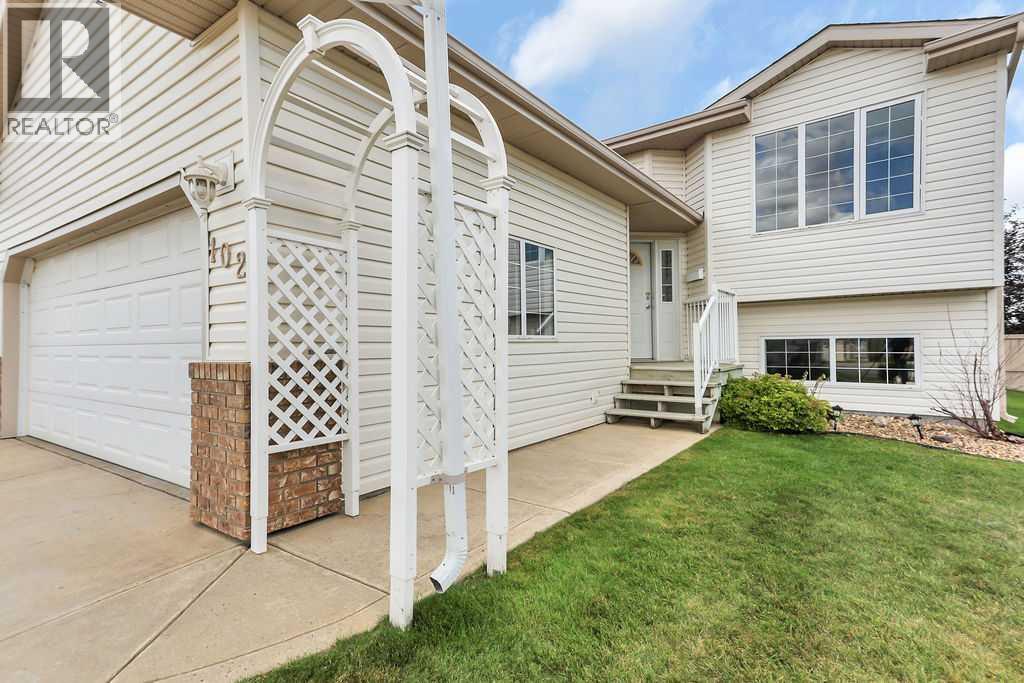 Listing photo – 102 Drummond Avenue, Red Deer