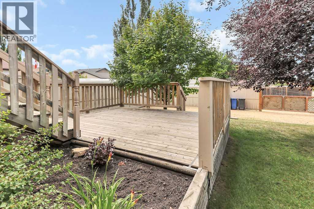 Listing photo – 102 Drummond Avenue, Red Deer