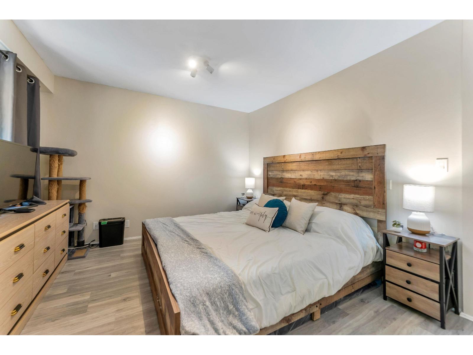 3 Bed, 2 Bath House for Sale in Langley – 12 27090 32 AVENUE, Langley – MLS# R3157319 - Image 16