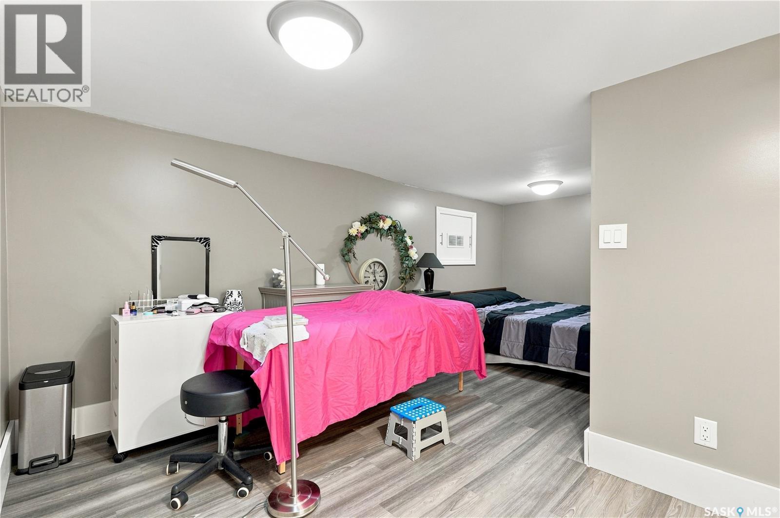 2011 Lorne AVENUE - 36