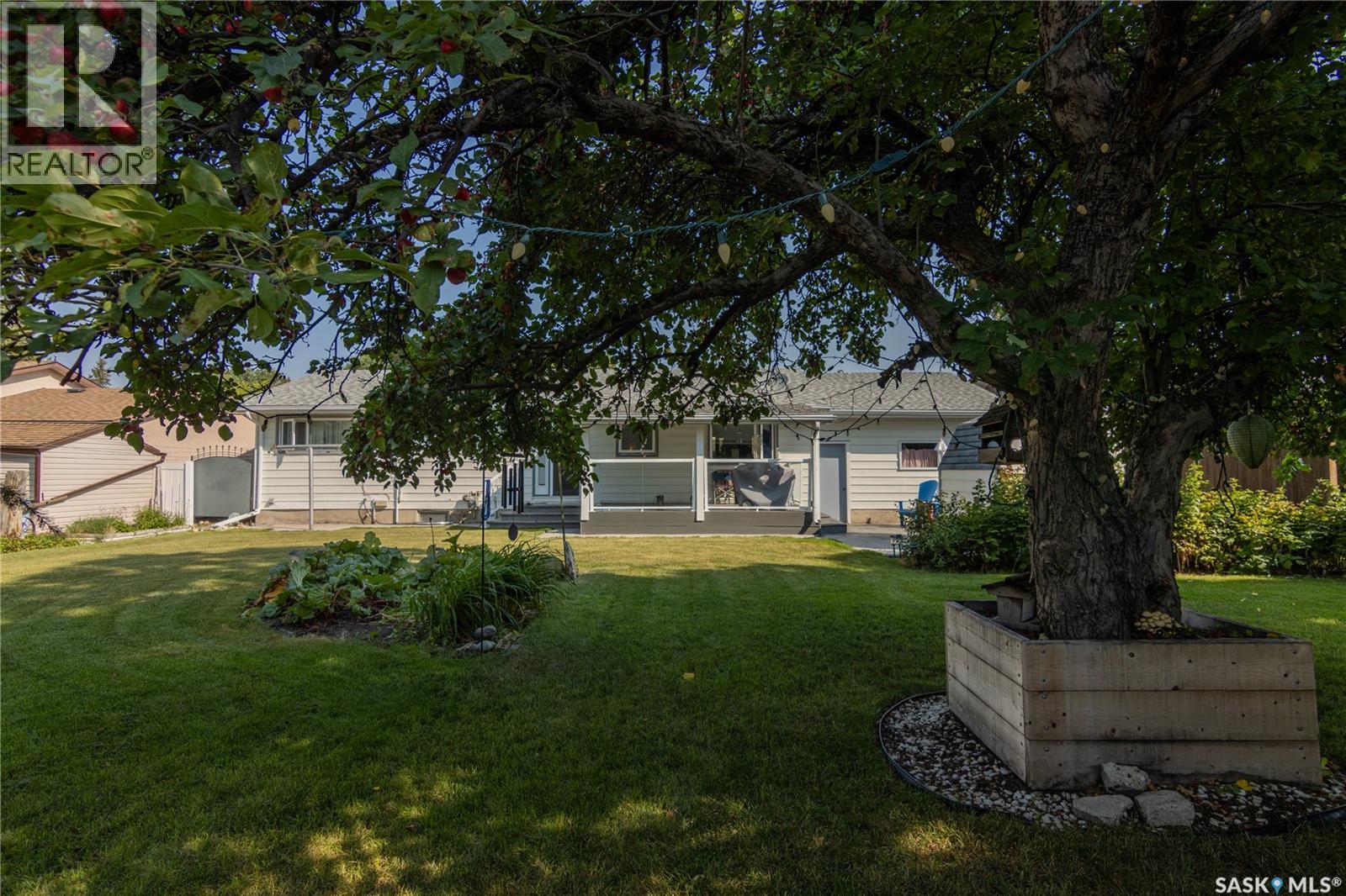 1135 Corning AVENUE - Image 10