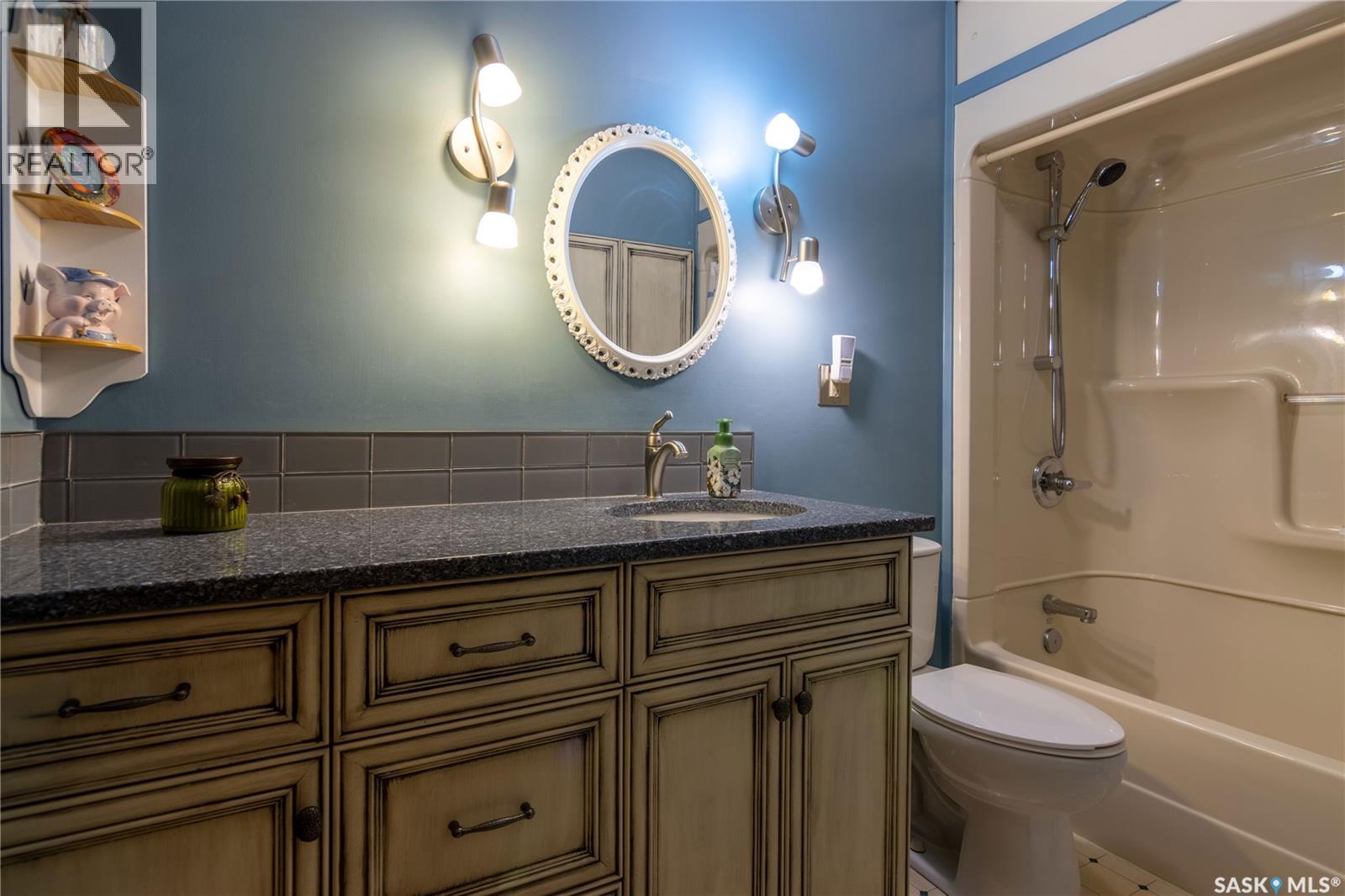 1135 Corning AVENUE - Image 39