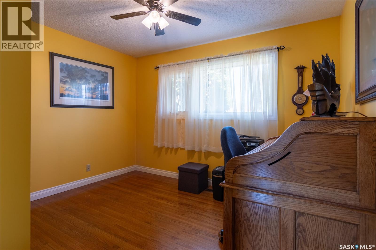 1135 Corning AVENUE - Image 42