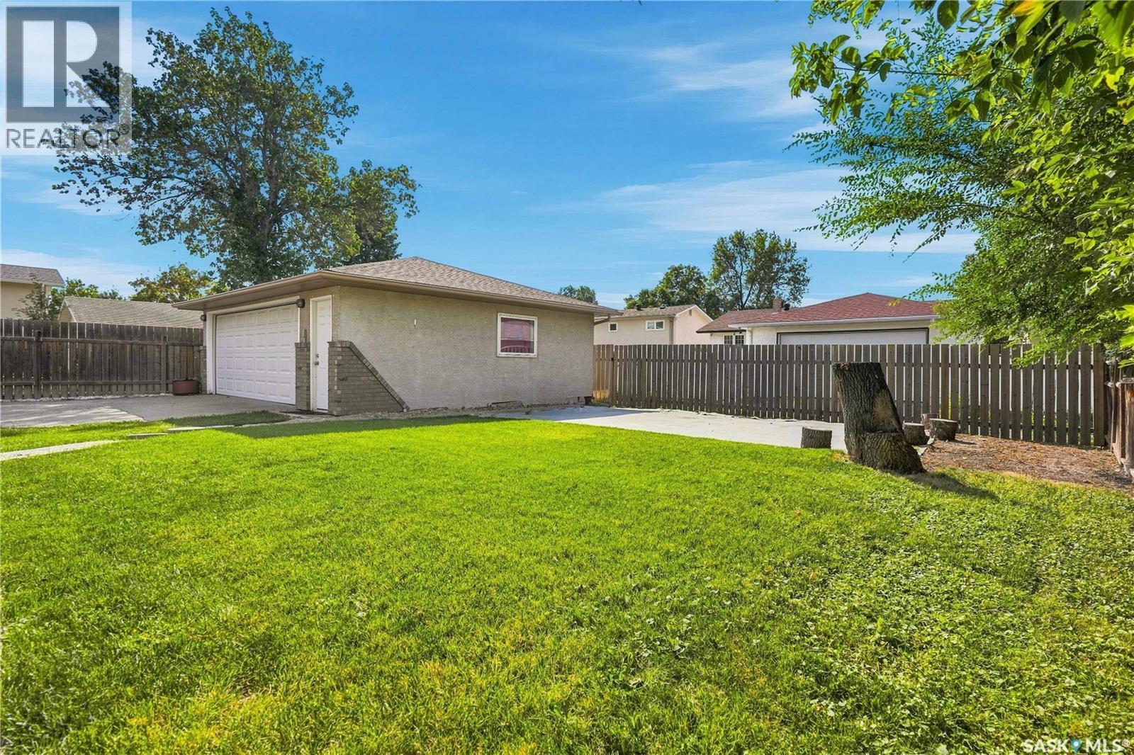 145 Dalgliesh DRIVE - 46