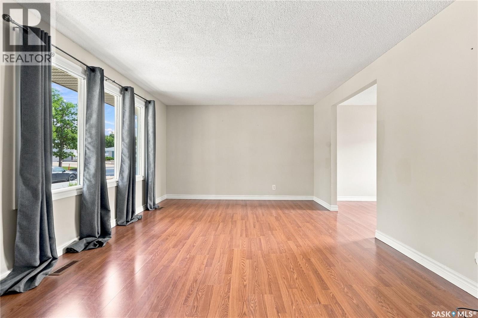 145 Dalgliesh DRIVE - Image 5