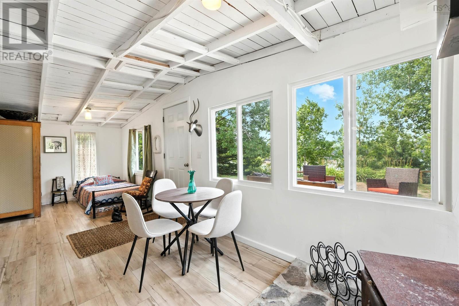 101 Lorne Smith Road - 10
