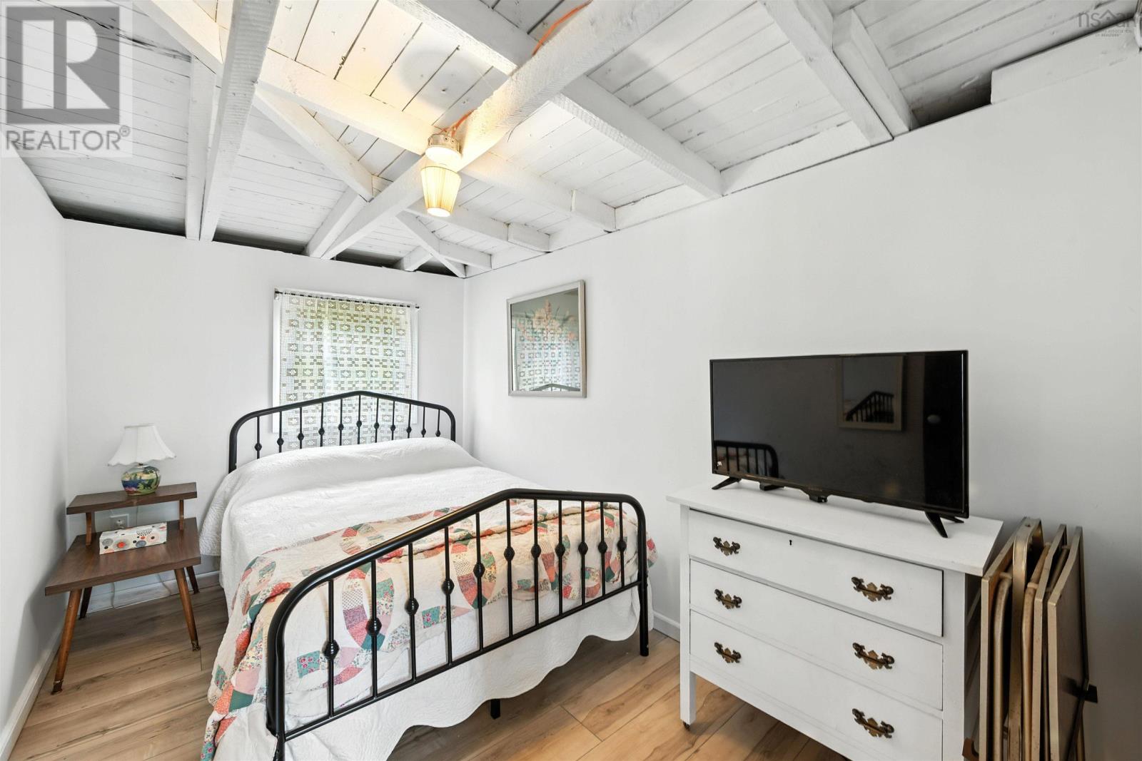 101 Lorne Smith Road - 20