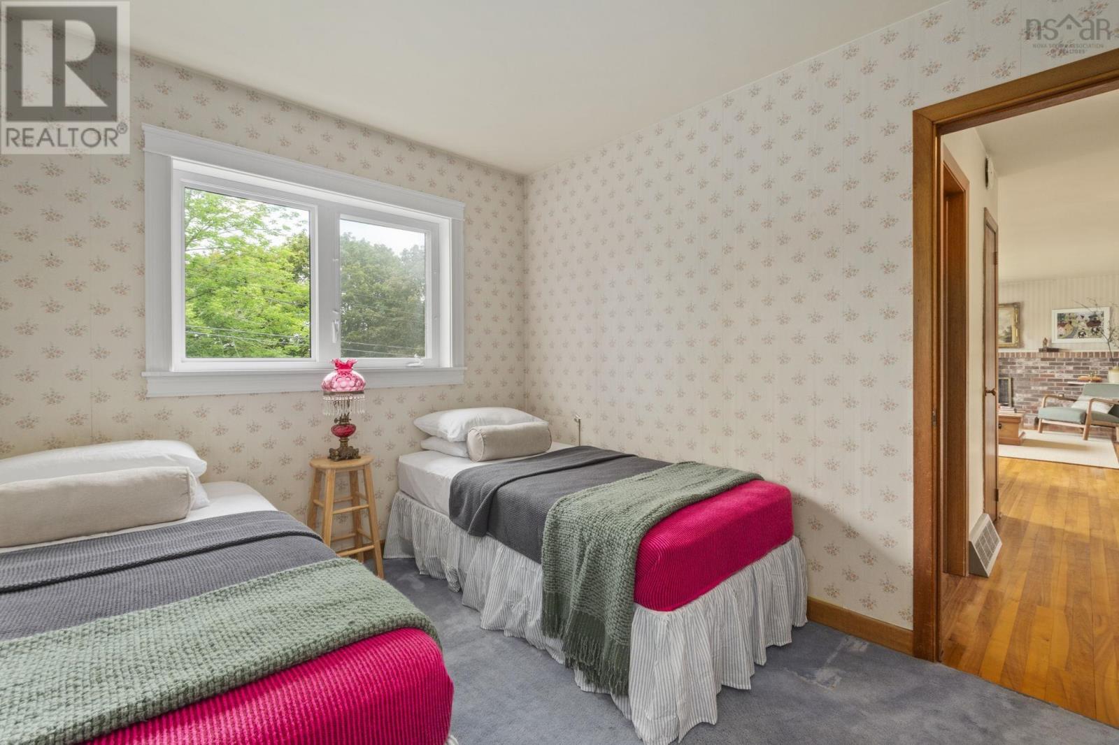 Property 20 of 45 of 22 Kent Road
