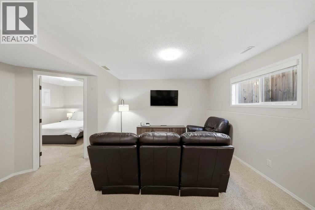 Listing photo – 159 Cooper Close, Red Deer