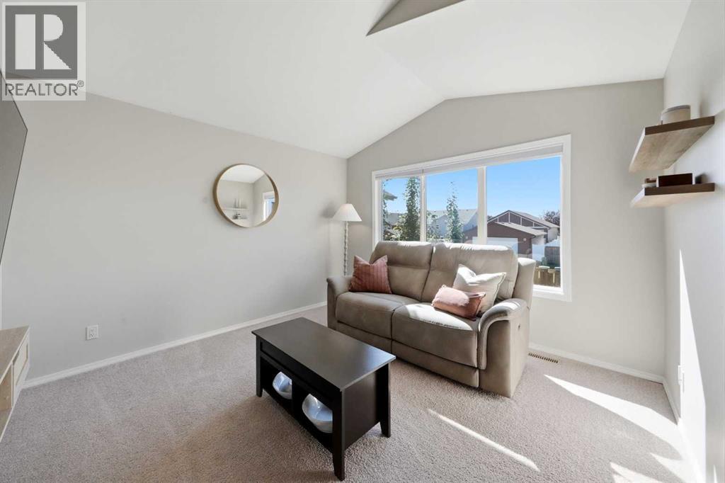 Listing photo – 159 Cooper Close, Red Deer