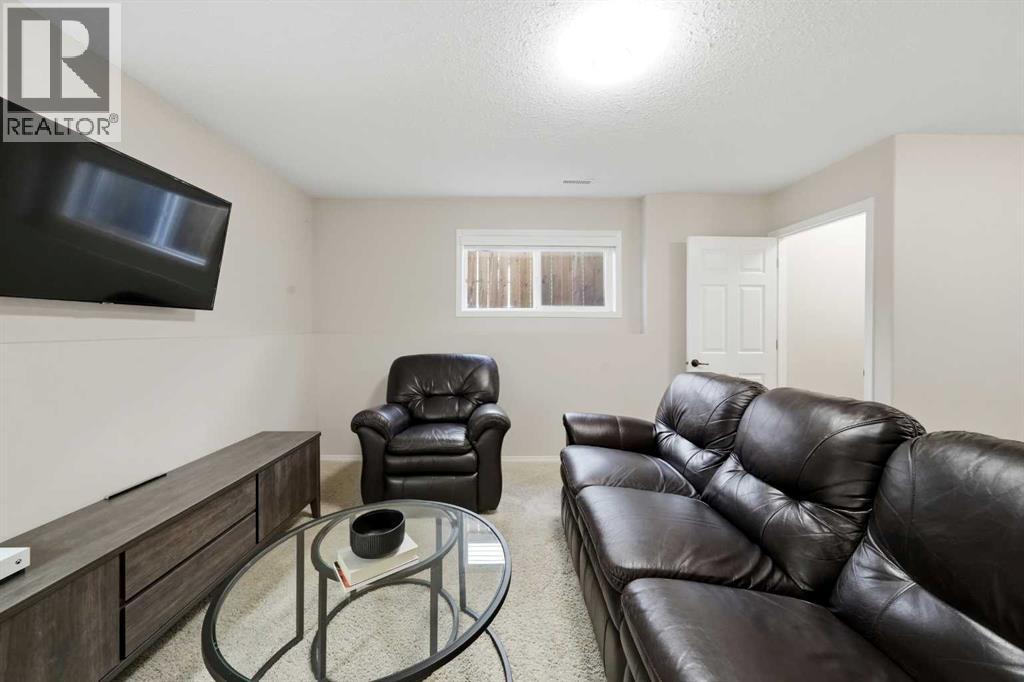 Listing photo – 159 Cooper Close, Red Deer