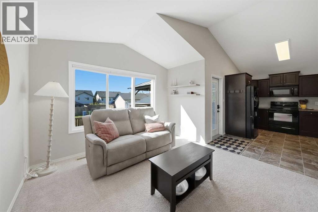 Listing photo – 159 Cooper Close, Red Deer