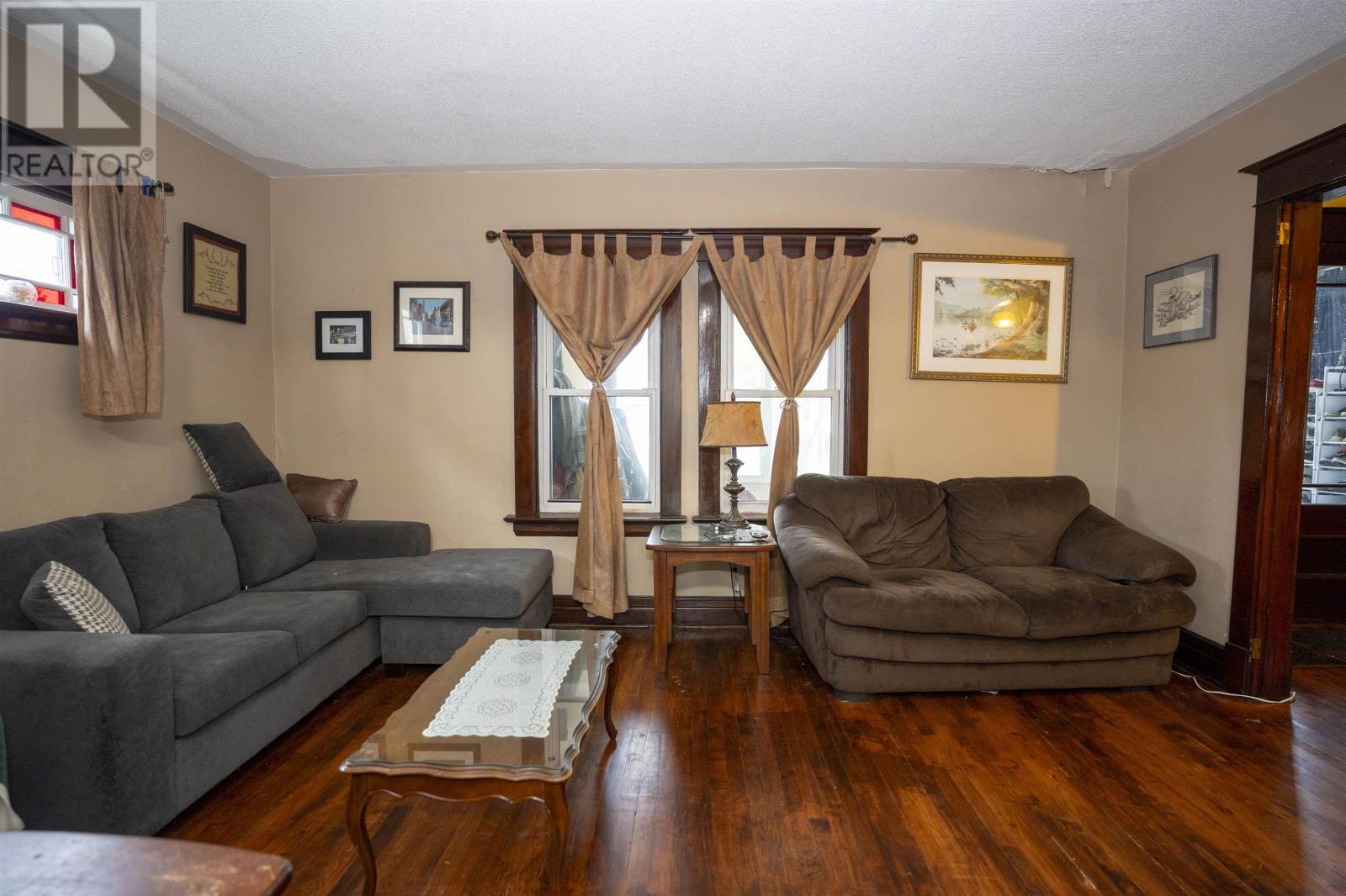 308 Archibald ST N - 7