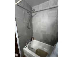 10013 153 St Nw, Edmonton, AB T5P2B1 Photo 42