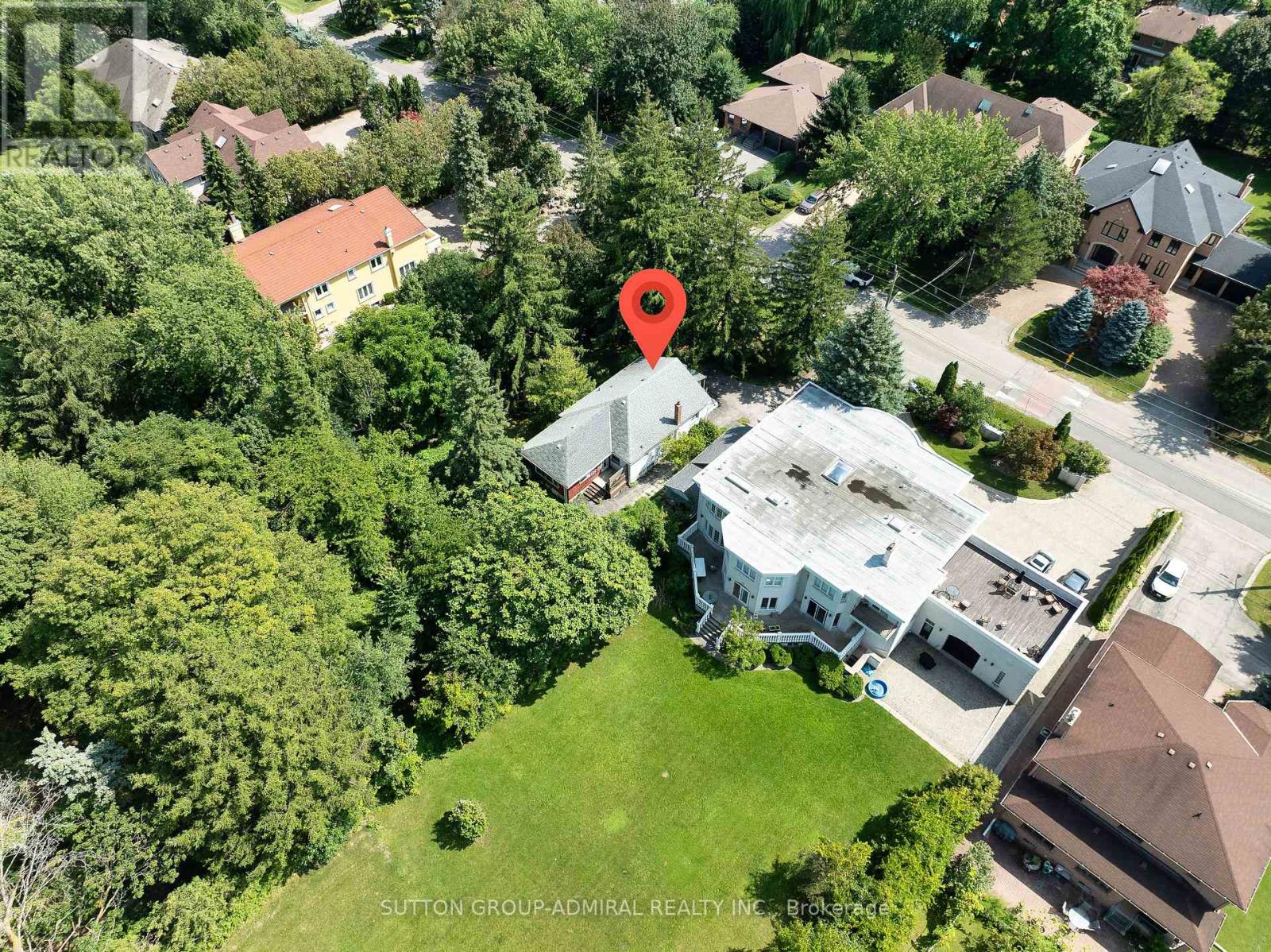 60 ARNOLD AVENUE - 15
