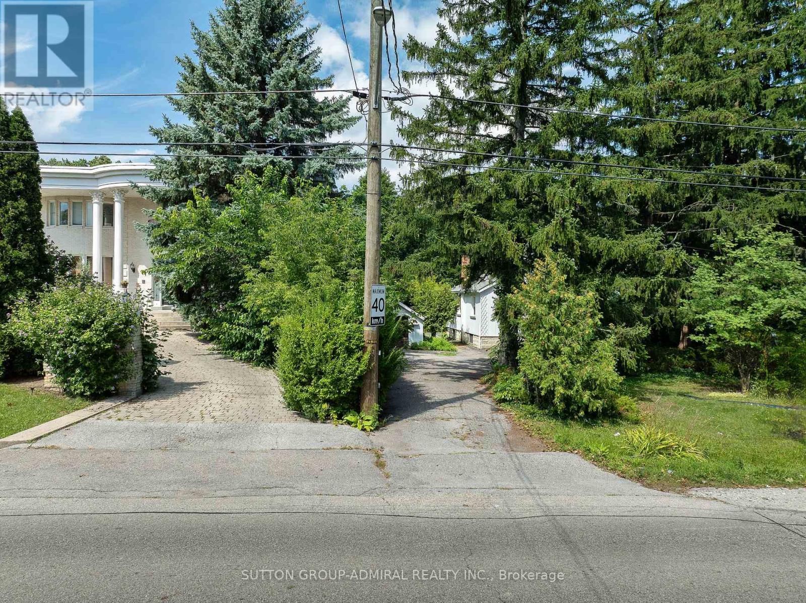 60 ARNOLD AVENUE - 3