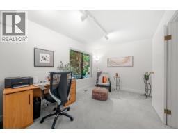 826 Frederick Road, North Vancouver, BC V7K2Y3 Photo 13
