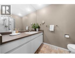 826 Frederick Road, North Vancouver, BC V7K2Y3 Photo 22