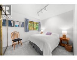 826 Frederick Road, North Vancouver, BC V7K2Y3 Photo 25