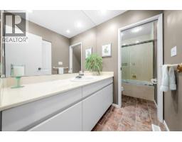 826 Frederick Road, North Vancouver, BC V7K2Y3 Photo 26
