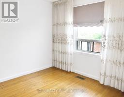 40 Montana Avenue, Toronto, ON M3M1B6 Photo 7