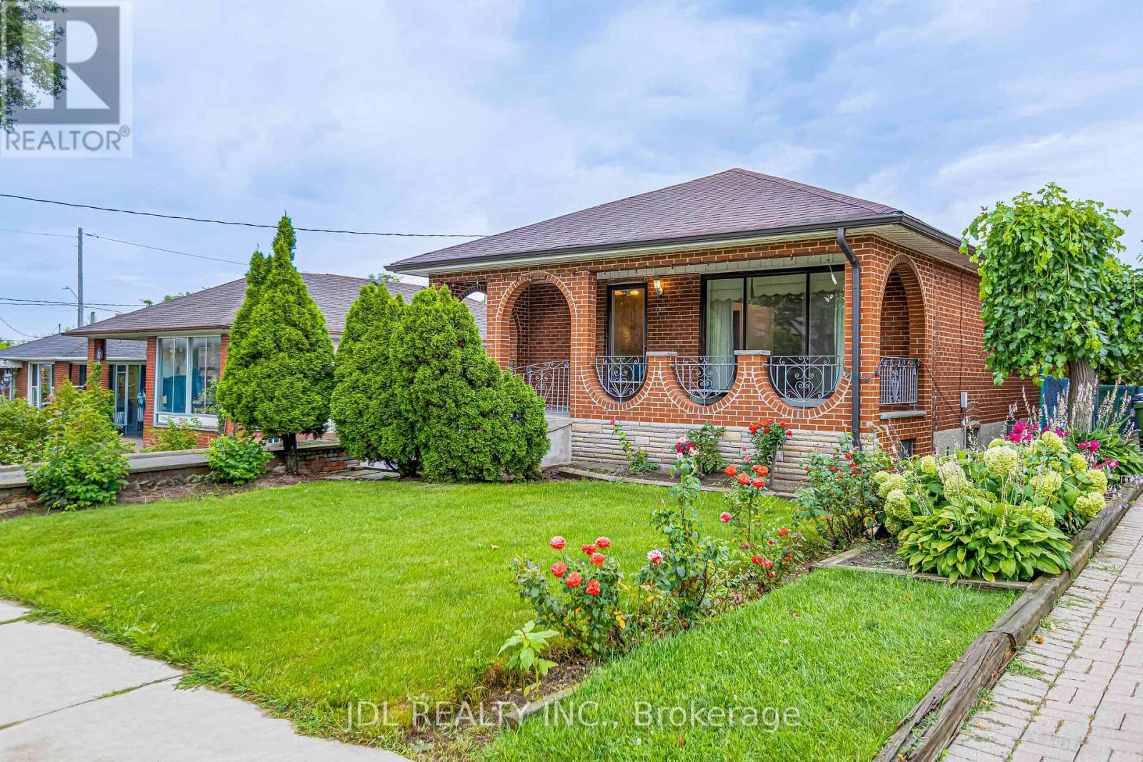 40 MONTANA AVENUE - 2