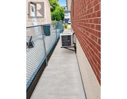 40 Montana Avenue, Toronto, ON M3M1B6 Photo 17