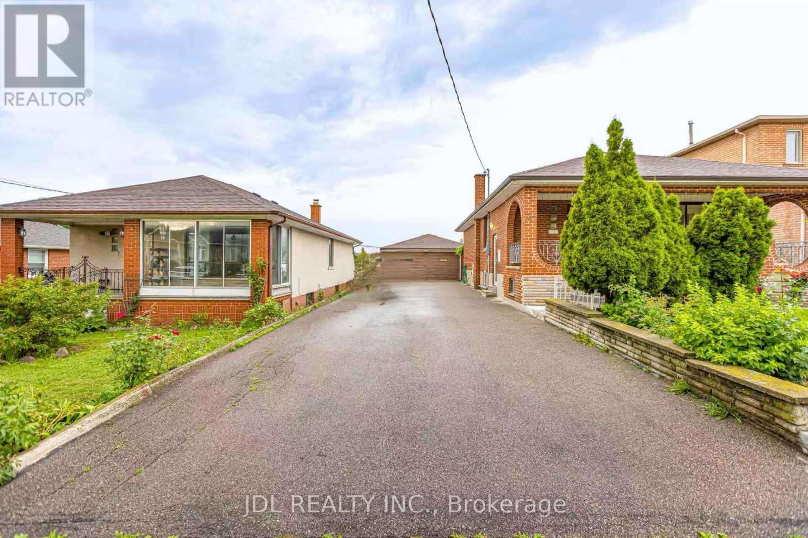 40 MONTANA AVENUE - 12